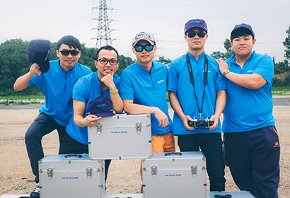 黃廣鵬-億航無(wú)人機(jī)編隊(duì)表演